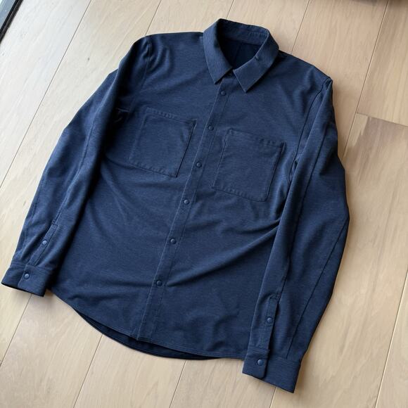 Lululemon Compatibility Shirt Medium Blue Snap Long Sleeve Minimalist Workwear - Picture 9 of 9